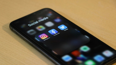 iPhone_open_with_Facebook,_Twitter_and_Instagram_apps_showing.jpg